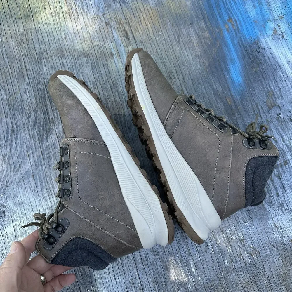 Khombu Nick Lightweight Hiking Boots Brown Manmade Men's Size 8 - 81